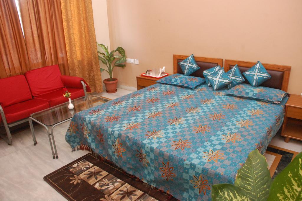 Hotel Maruti Mandapam Jabalpur Δωμάτιο φωτογραφία